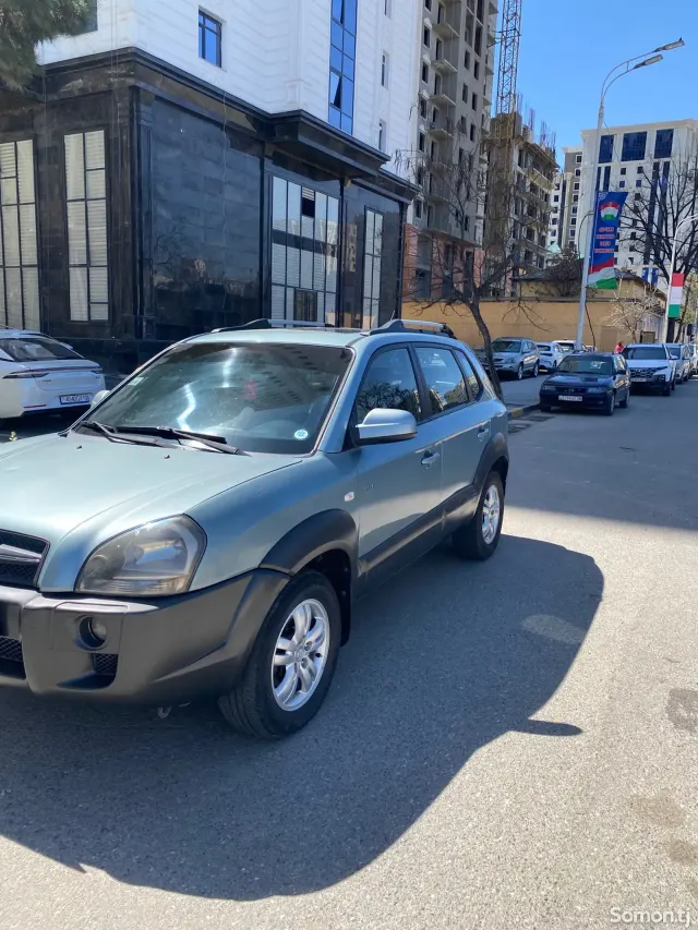Hyundai Tucson 2006 · 2.0 AT