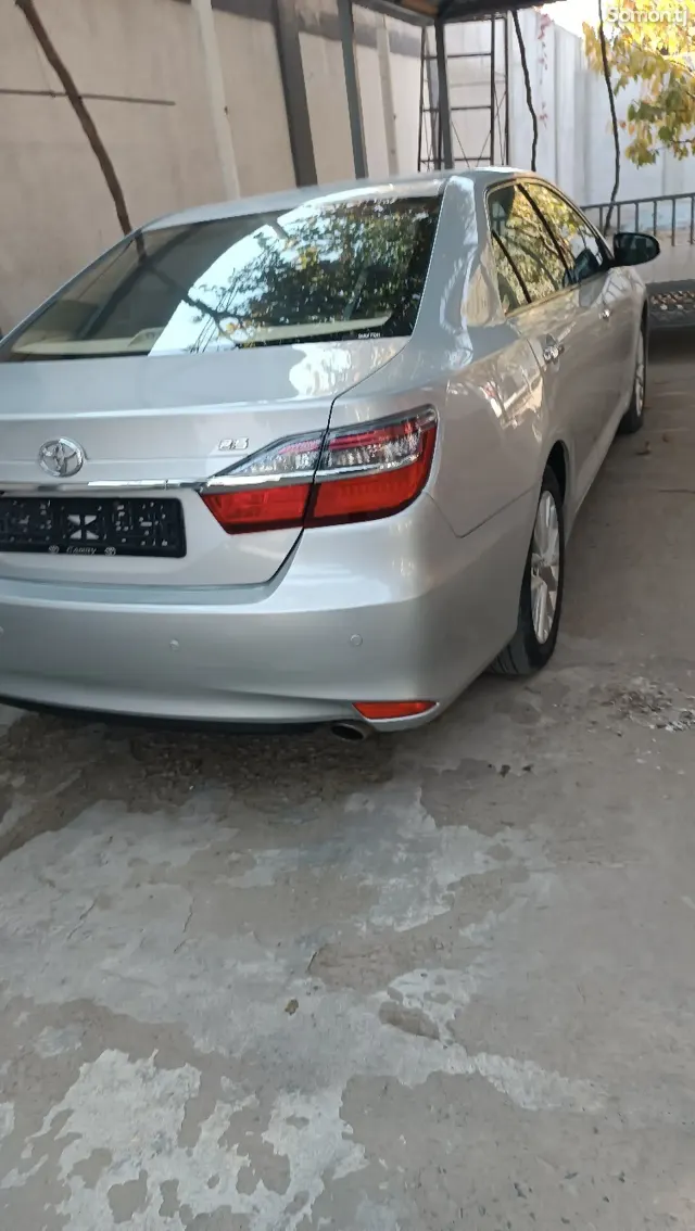 Toyota Camry 2015 · 2.5 AT