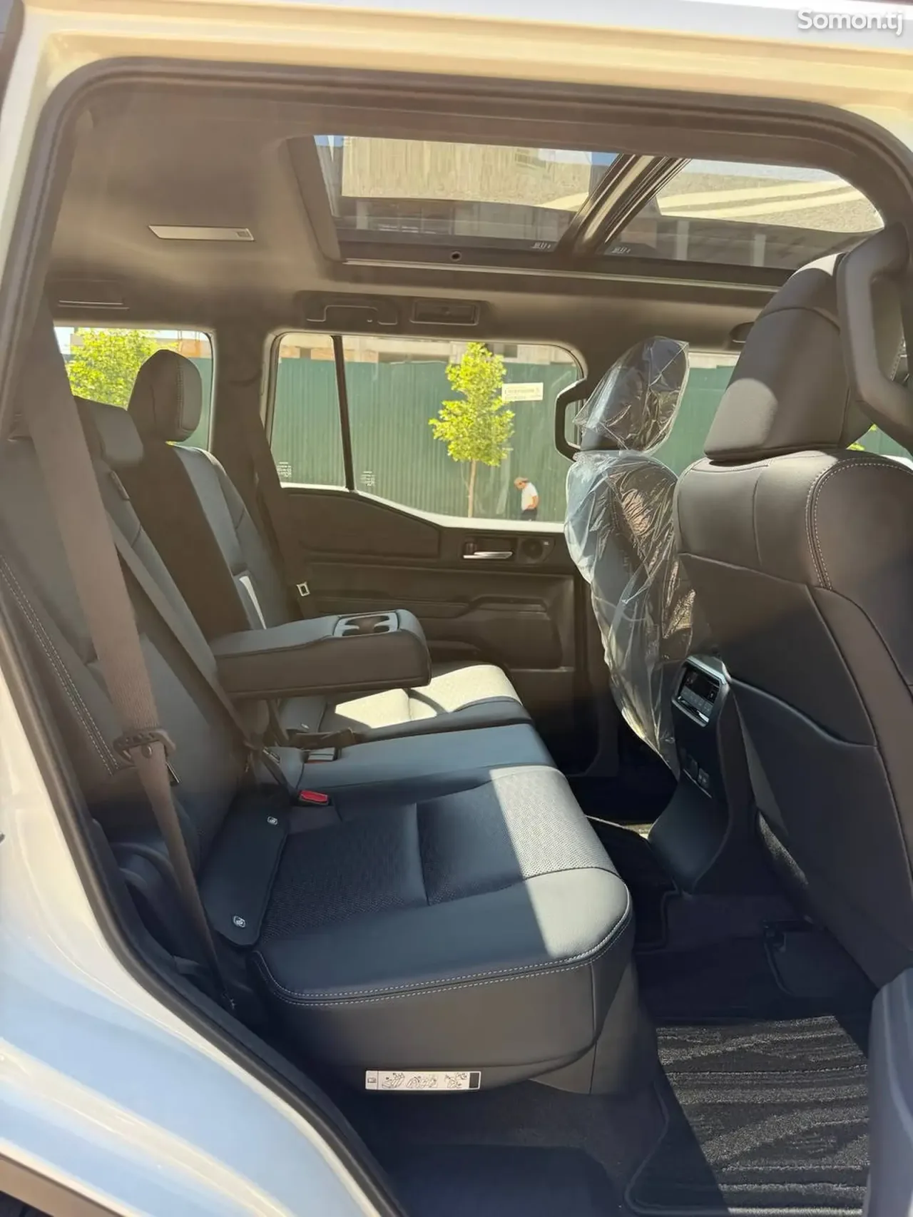 Toyota Land Cruiser Prado 2026 · 2.5 AT