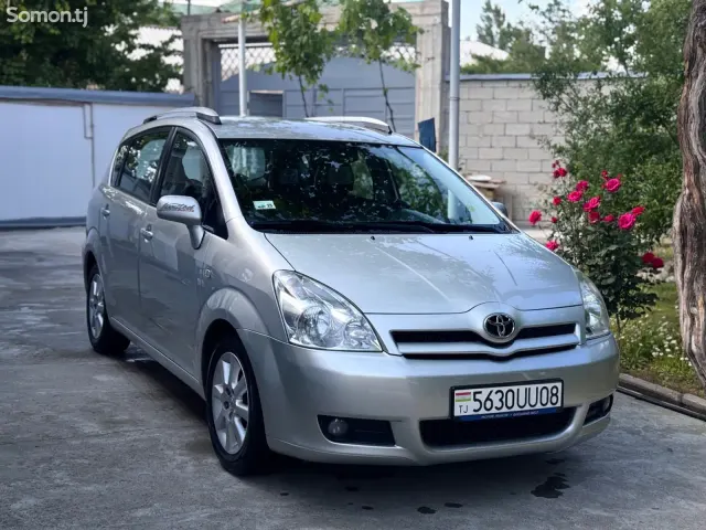 Toyota Corolla Verso 2006 · 1.8 MT