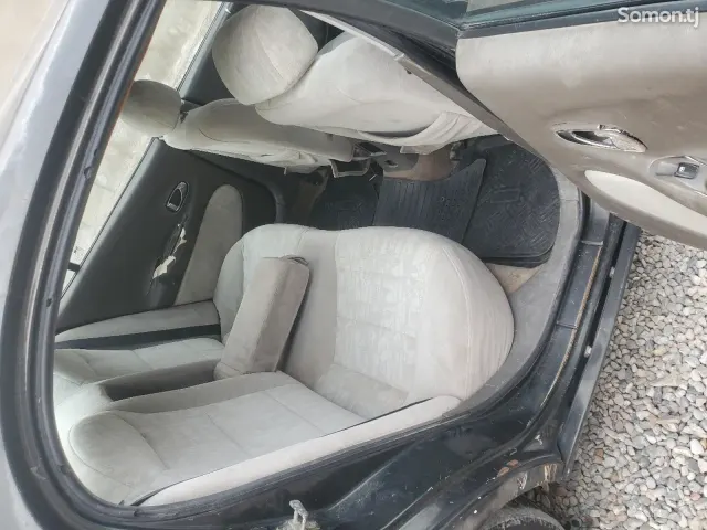 Daewoo Leganza 1997 · 1.8 MT