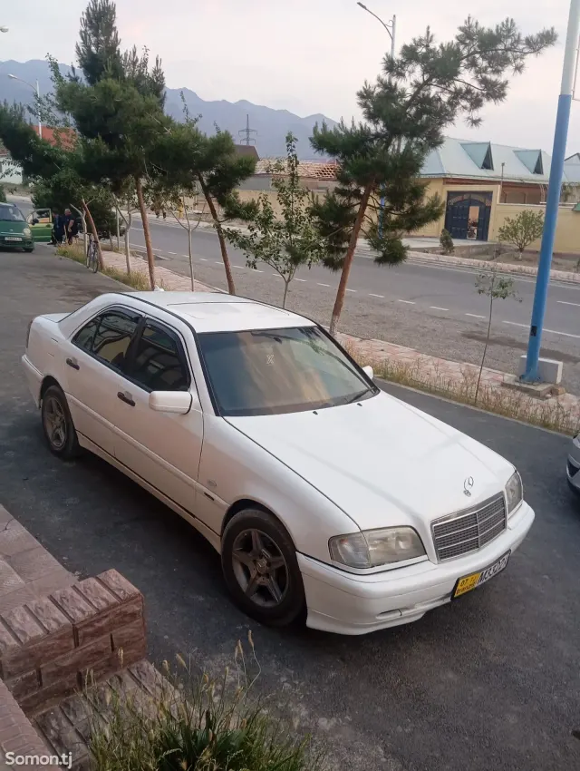 Mercedes-Benz C class 1994 · 1.8 MT