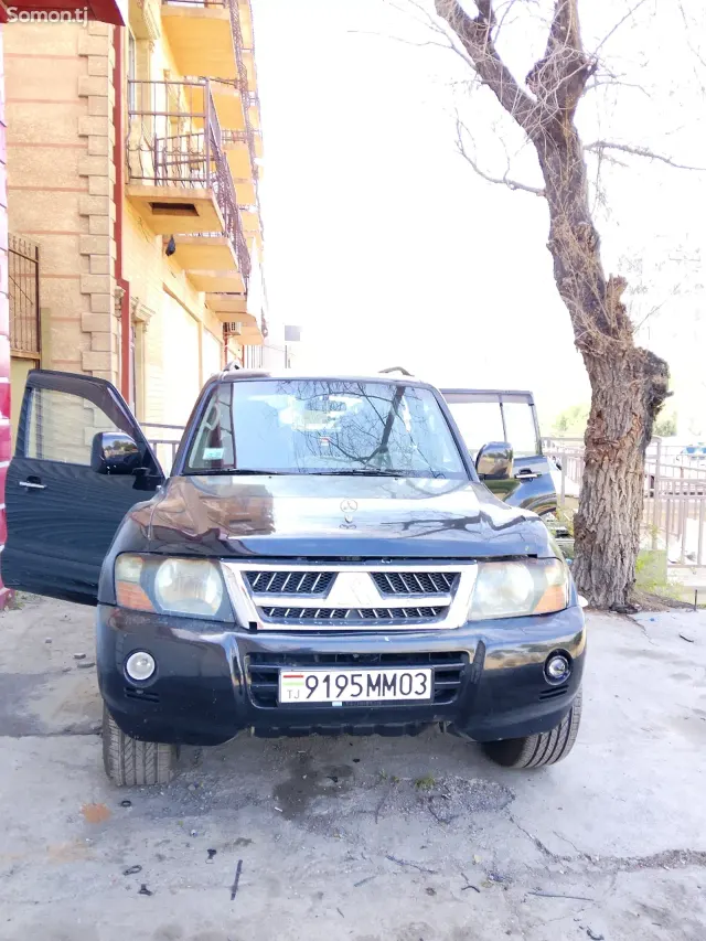 Mitsubishi Pajero Sport 2004 · 3.0 AT