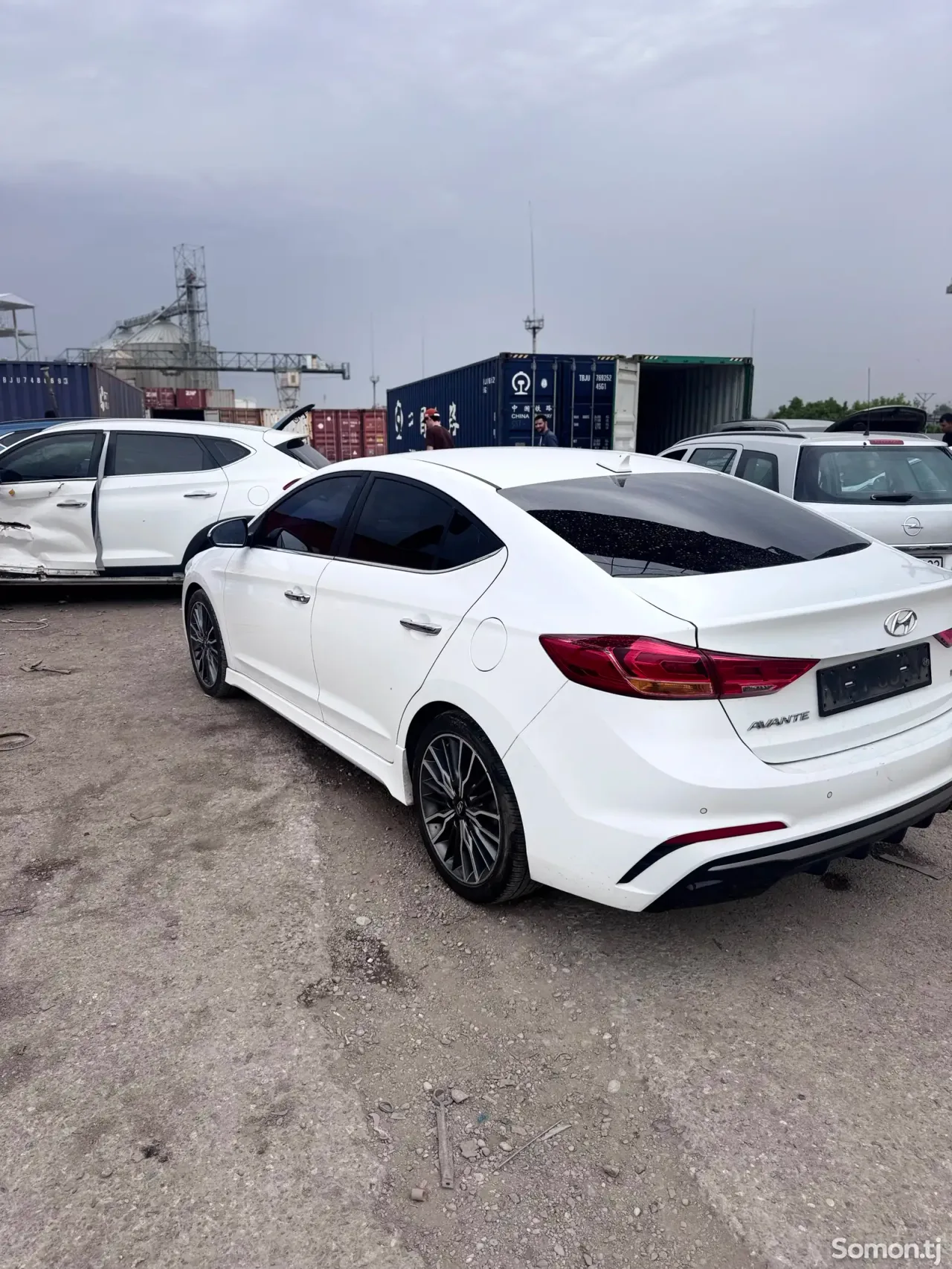 Hyundai Avante 2017 · 1.6 AT