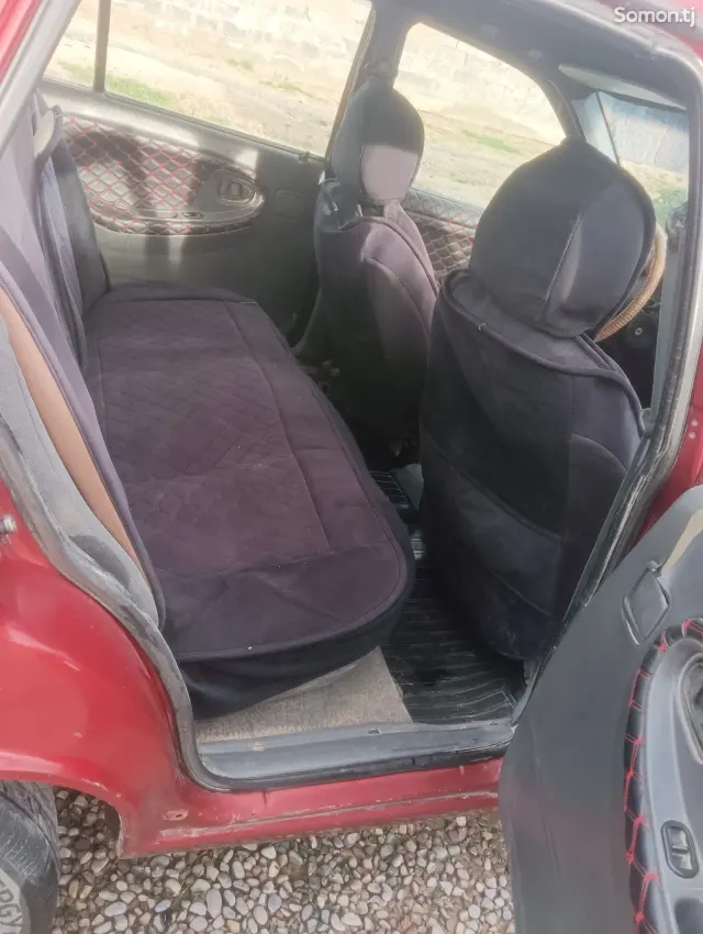 Daewoo Nexia 1996 · 1.5 MT