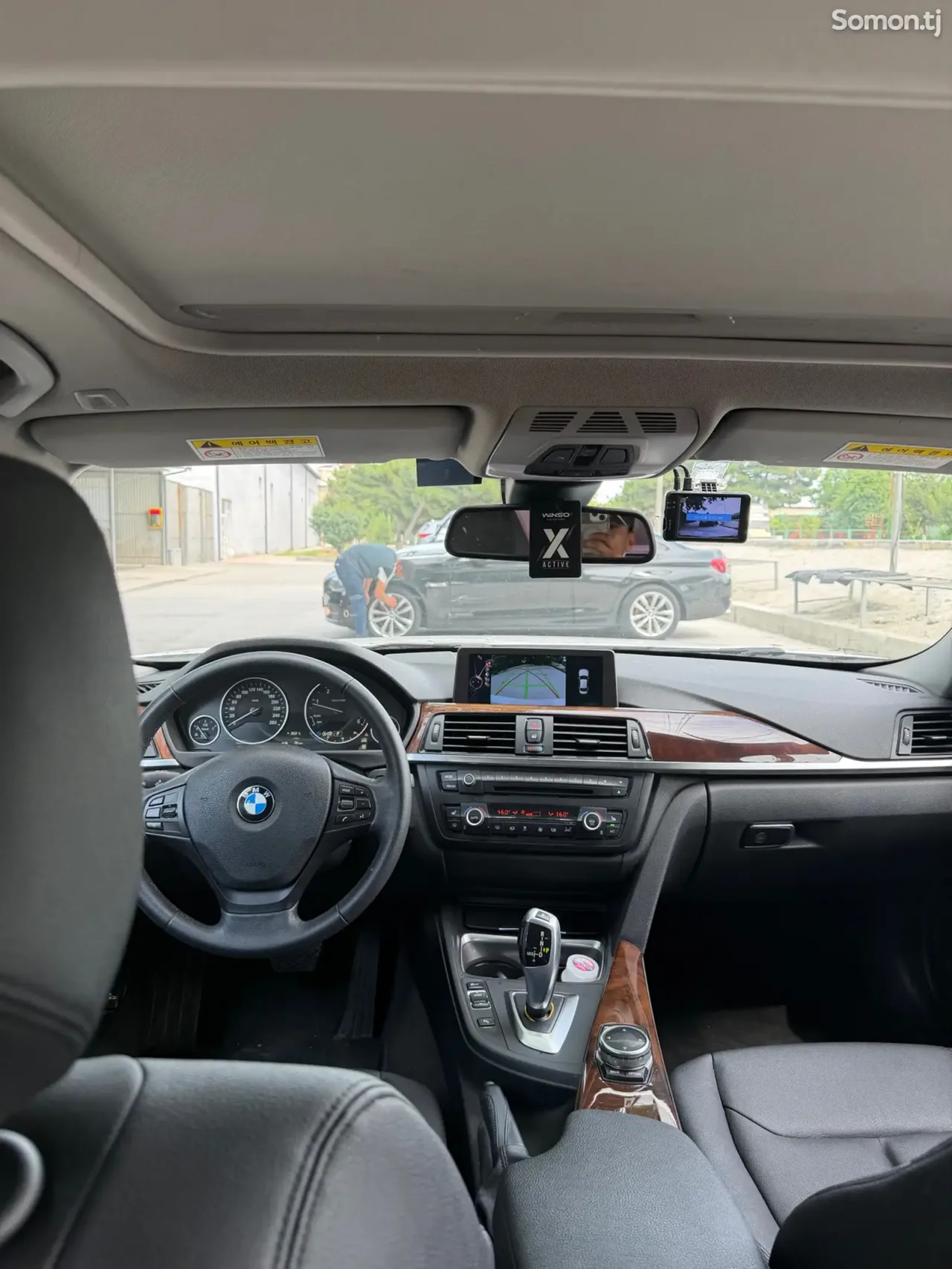 BMW 3 series 2015 · 2.0 AT