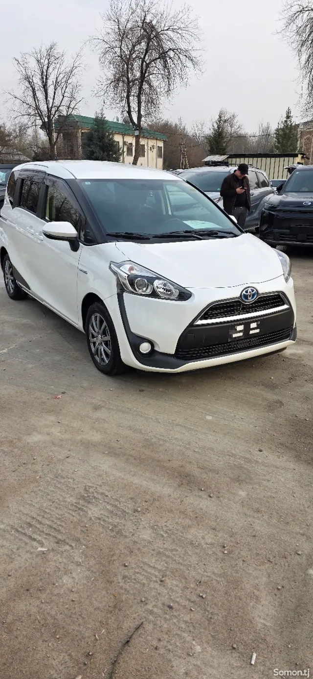 Toyota Sienta 2016 · 1.5 CVT