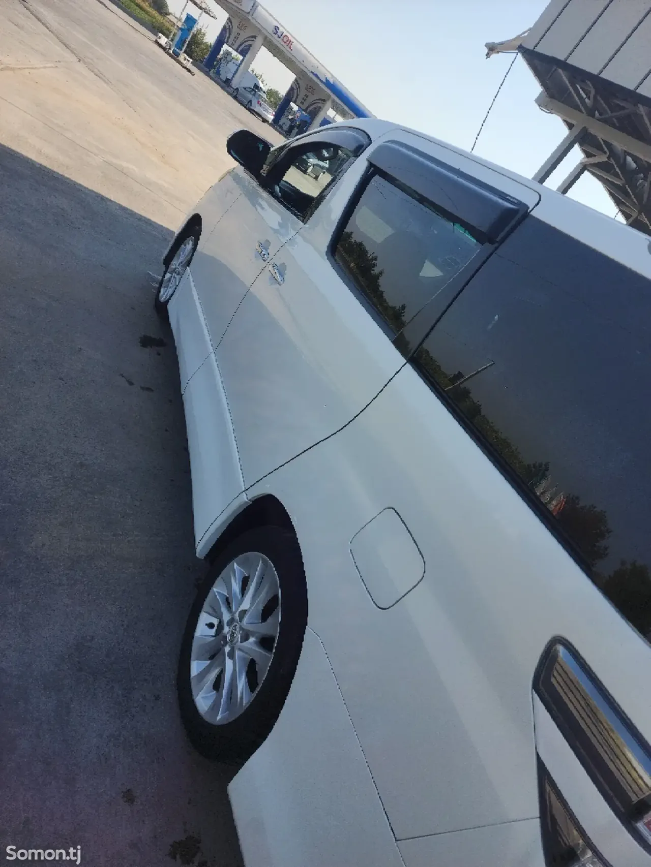 Toyota Vellfire 2009 · 2.4 AT