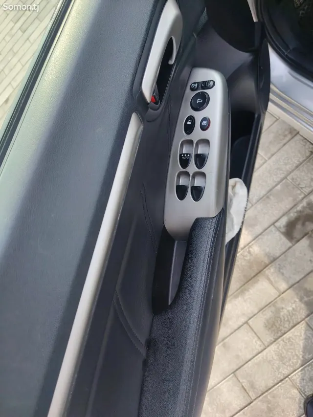 Honda Civic 2010 · 2.0 AT