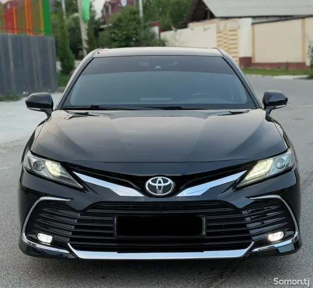 Toyota Camry 2018 · 2.5 AT