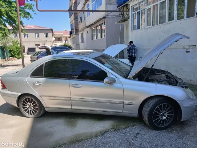 Mercedes-Benz C class 2003 · 2.0 MT