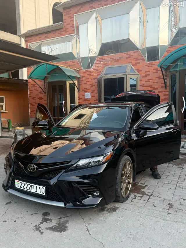 Toyota Camry 2024 · 2.5 AT