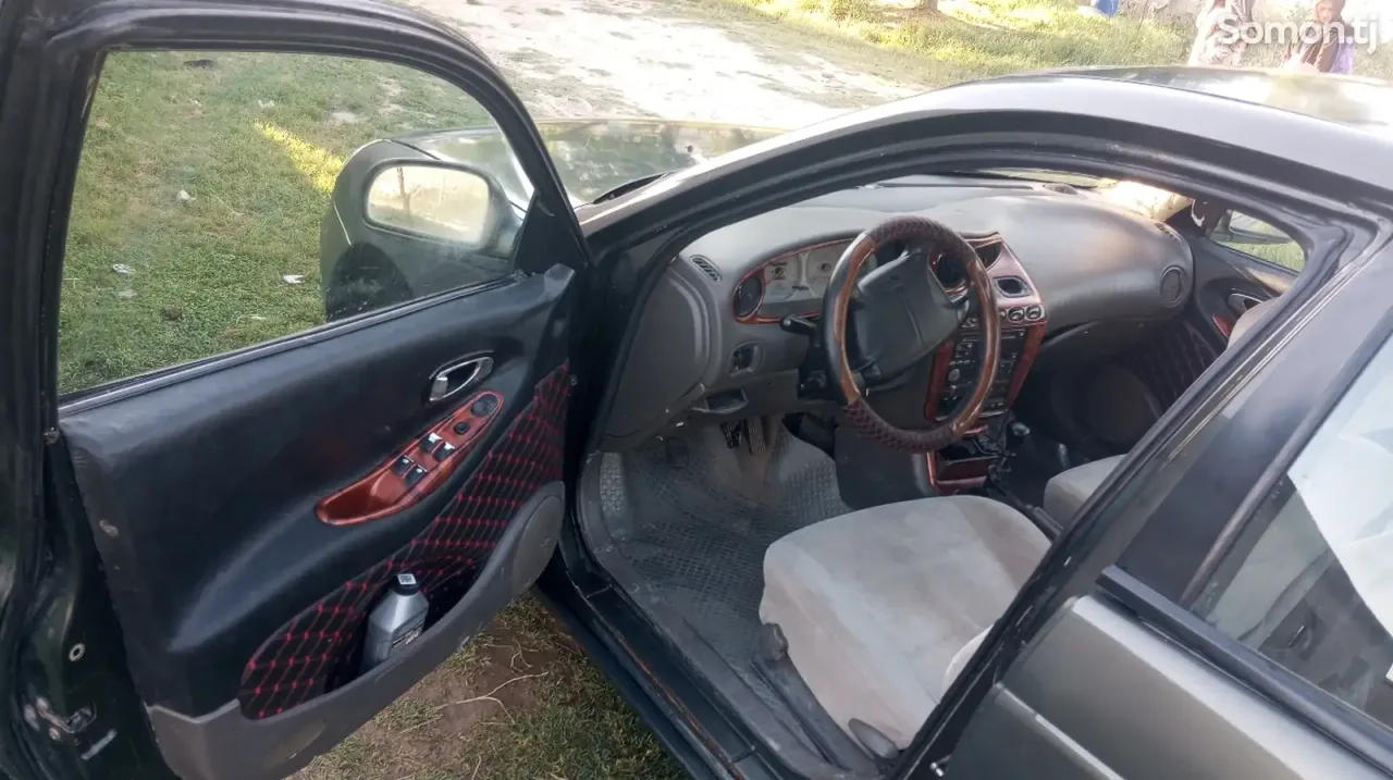 Daewoo Leganza 1997 · 1.8 MT