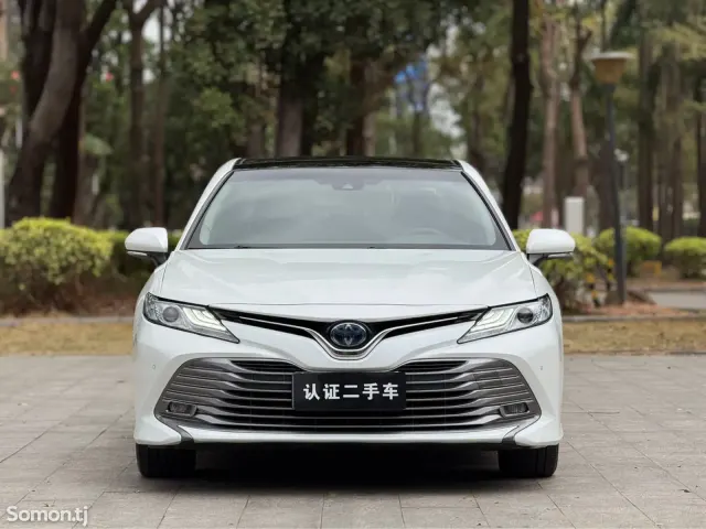 Toyota Camry 2018 · 2.5 AT