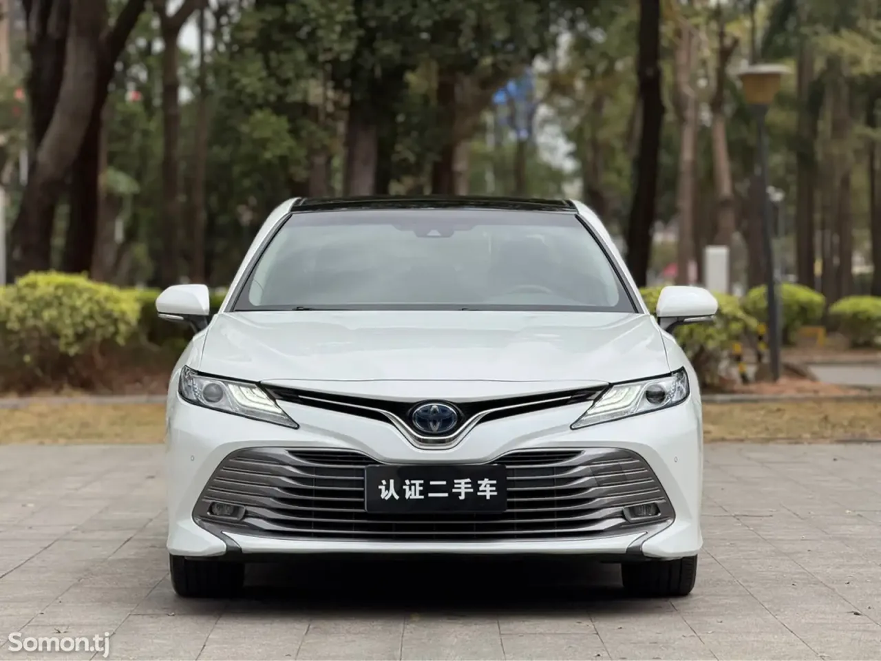 Toyota Camry 2018 · 2.5 AT