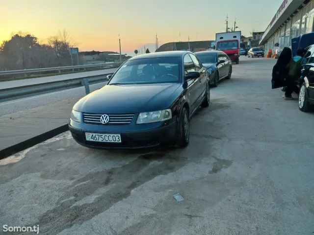 Volkswagen Passat 1998 · 1.8 MT