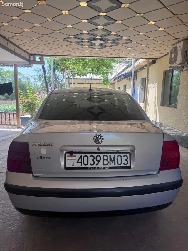Volkswagen Passat 1997 · 1.6 MT