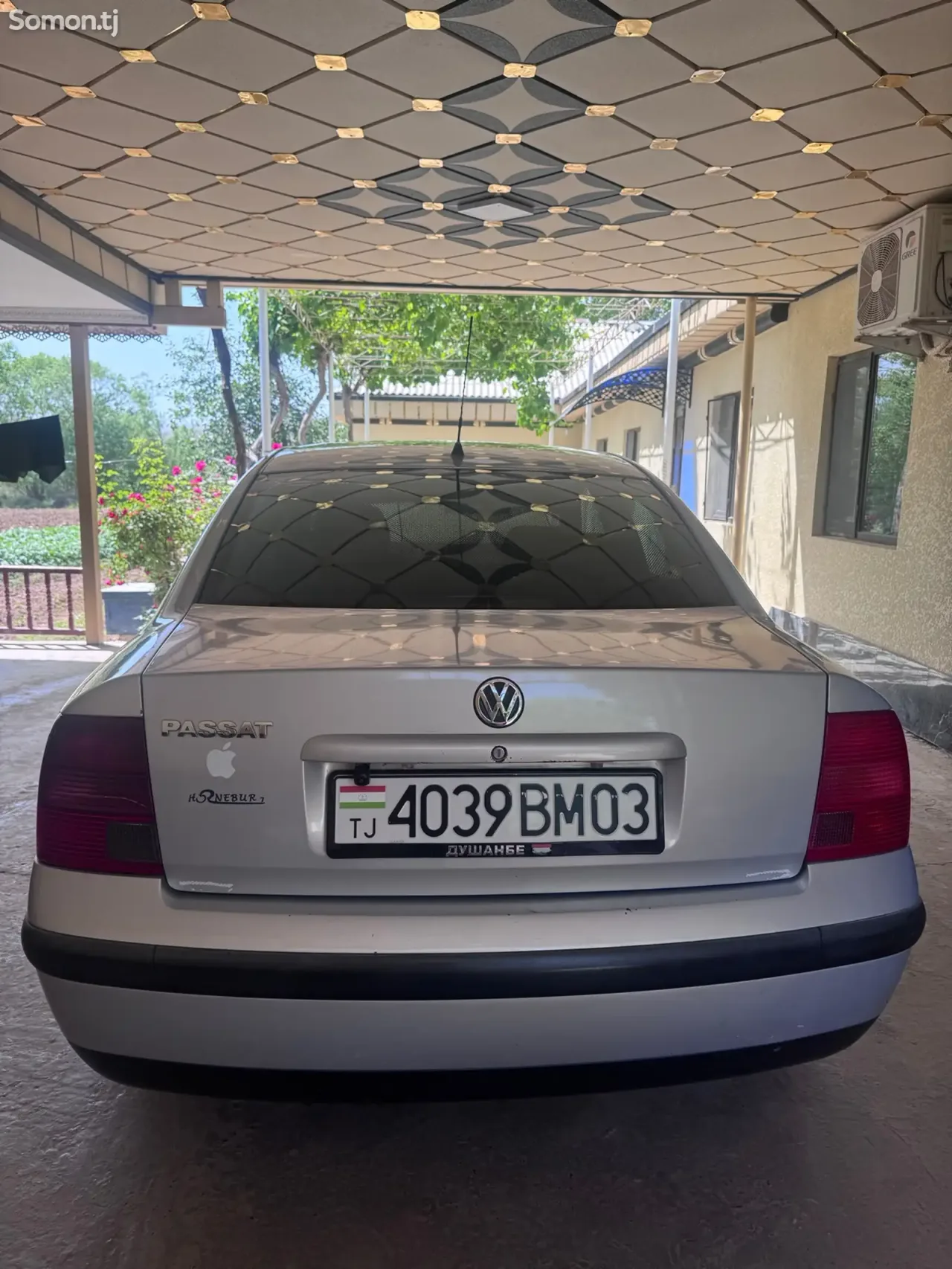 Volkswagen Passat 1997 · 1.6 MT