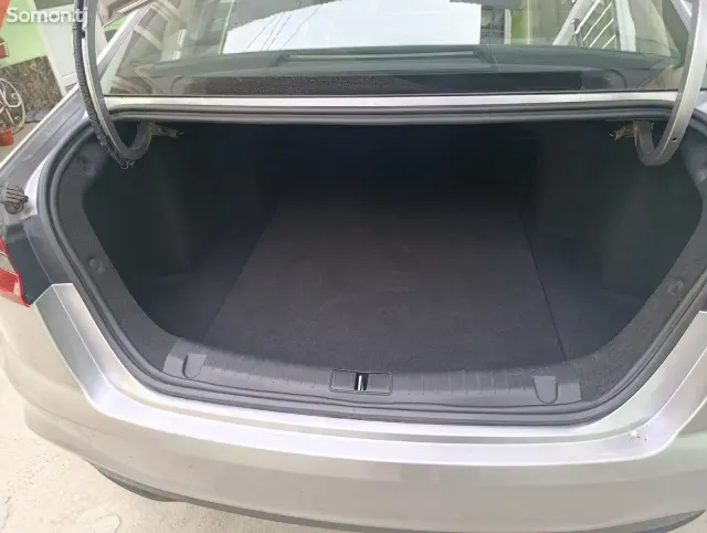 Geely Geometry E 2024 · AT