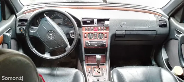 Mercedes-Benz C class 1998 · 2.0 AT