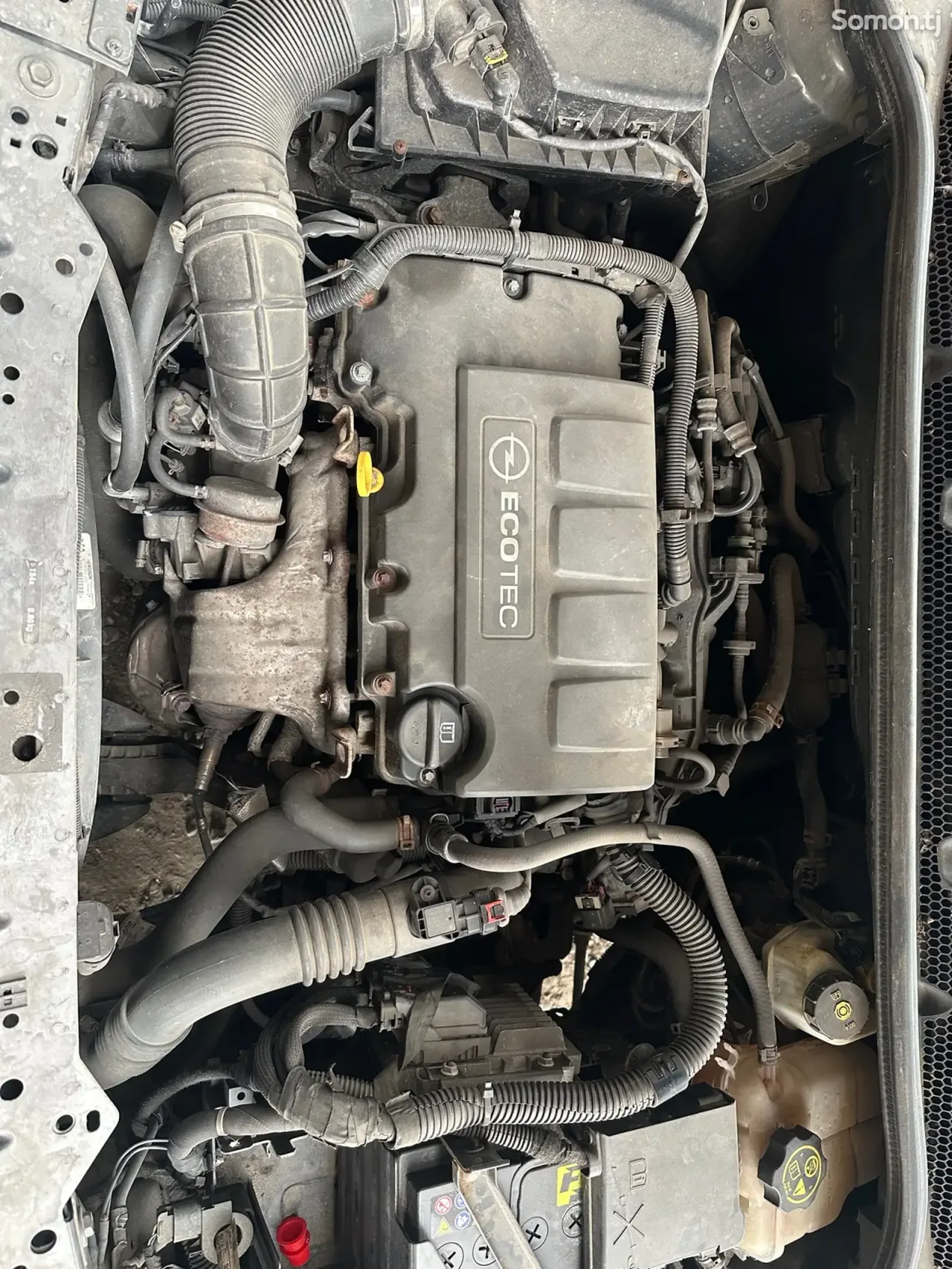 Opel Astra J 2014 · 1.4 MT