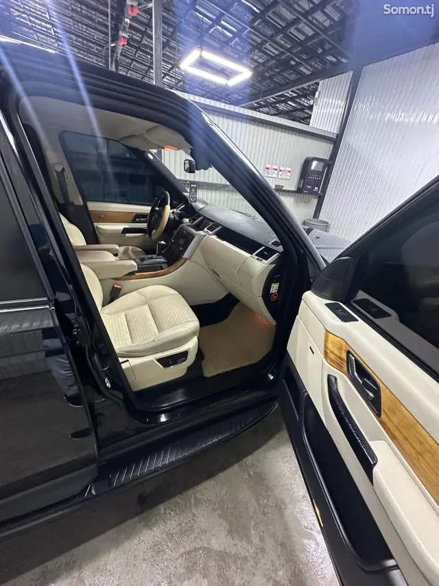 Land Rover Range Rover Sport 2009 · 4.2 AT