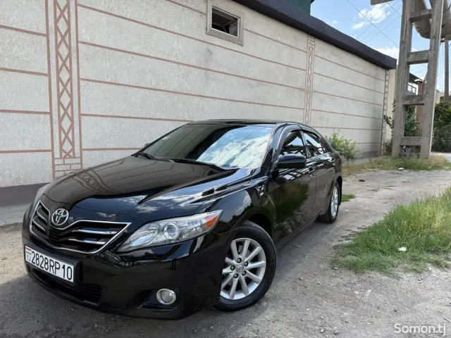 Toyota Camry 2011 · 3.5 AT