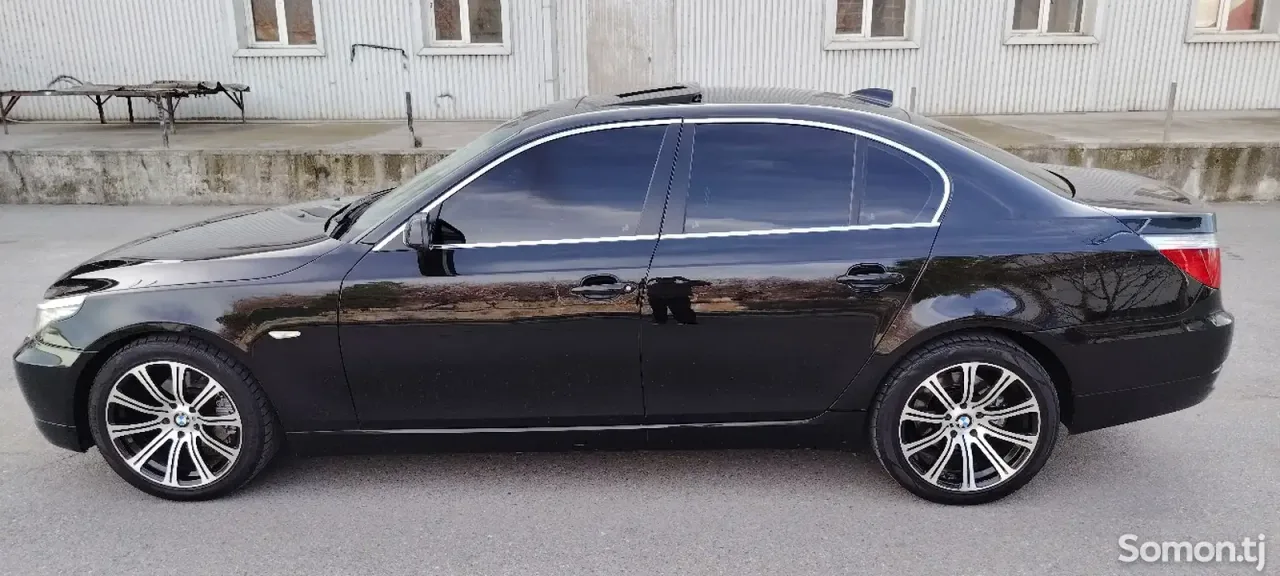 BMW 5 series 2007 · AT