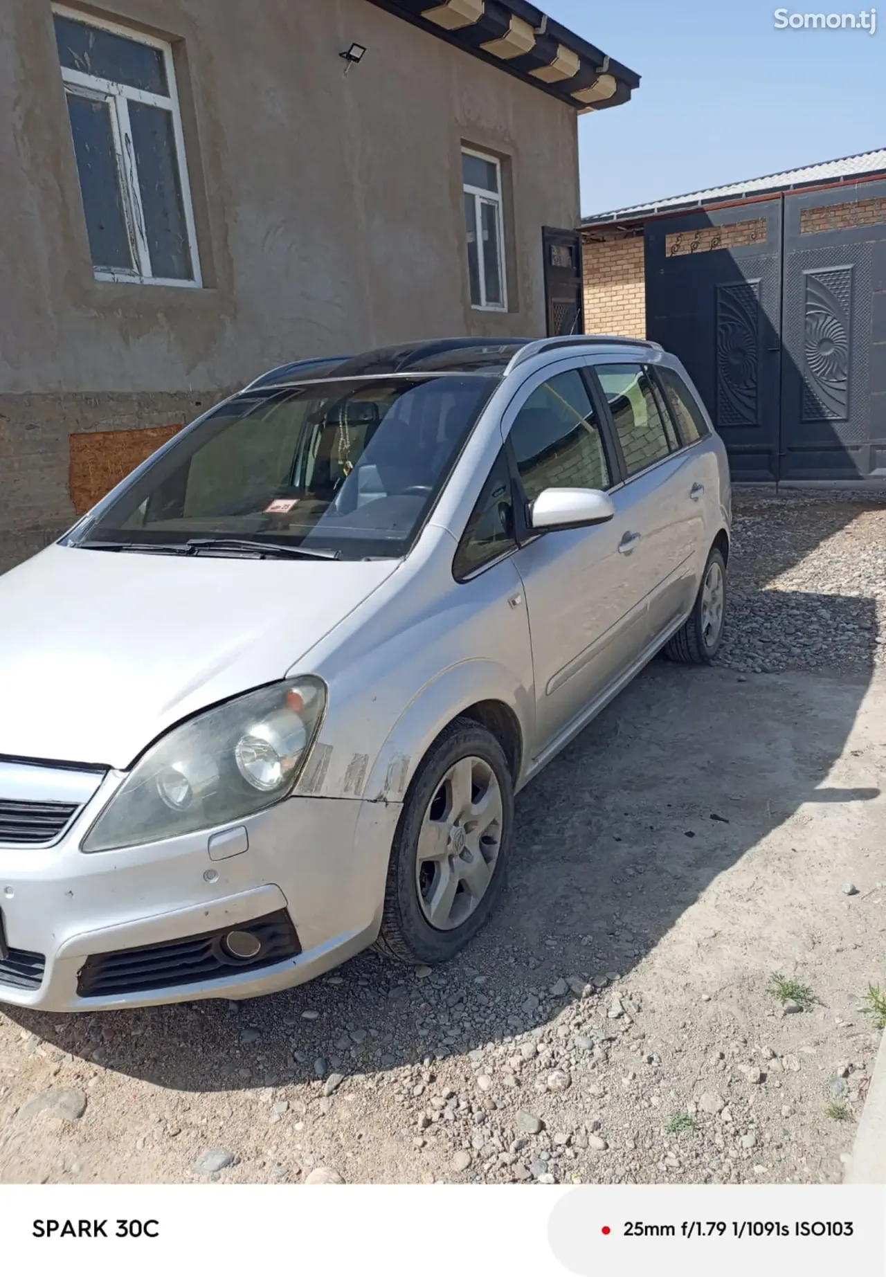Opel Zafira 2007 · 1.9 MT