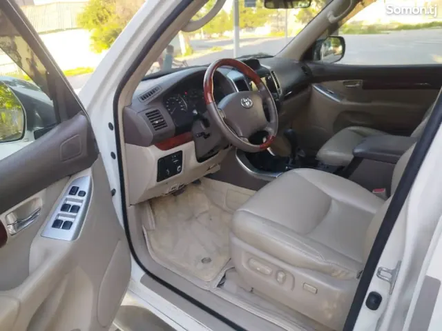 Toyota Land Cruiser Prado 2009 · 4.0 AT