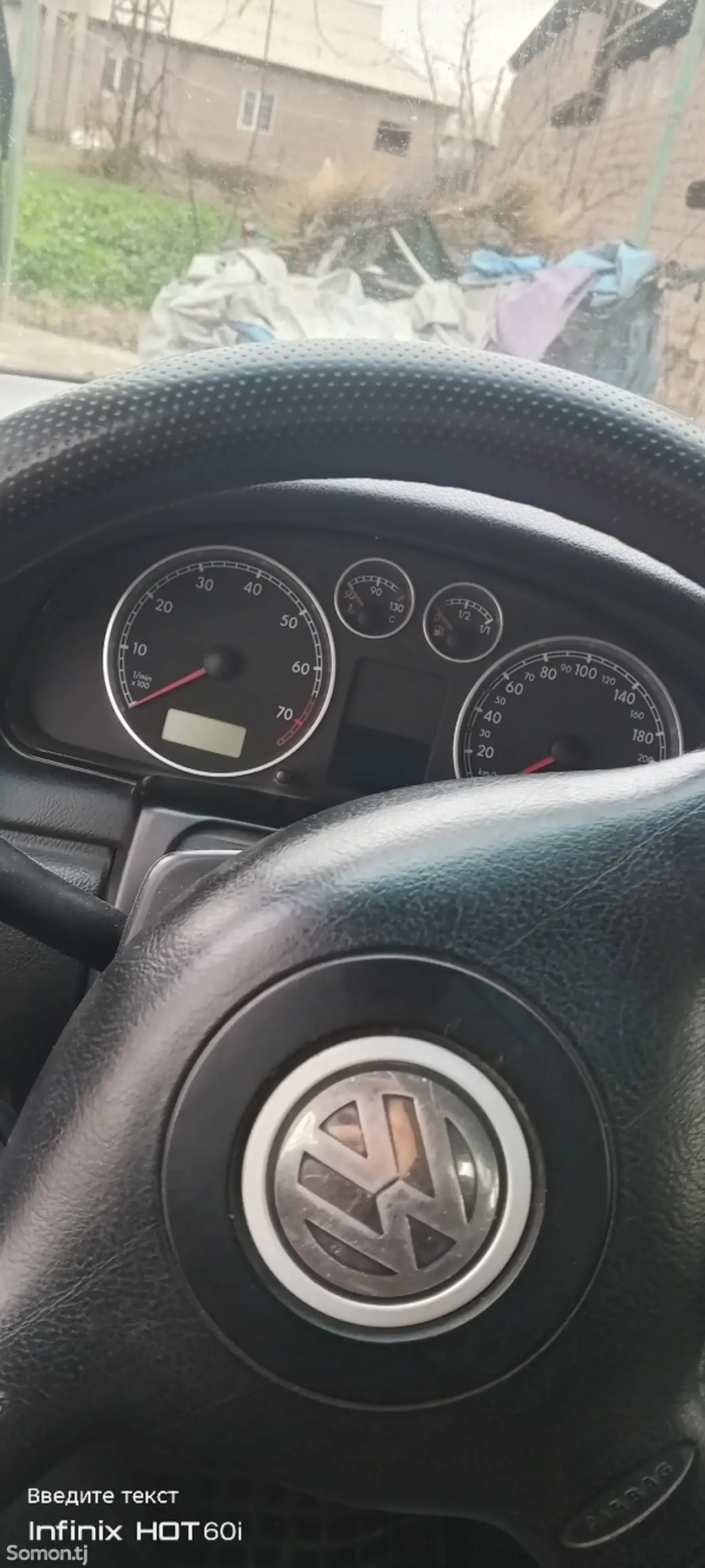 Volkswagen Passat 2002 · 1.8 MT