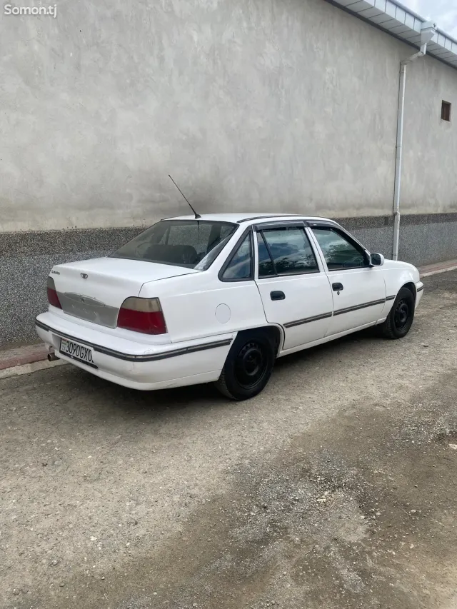 Daewoo Nexia 1997 · 1.6 MT