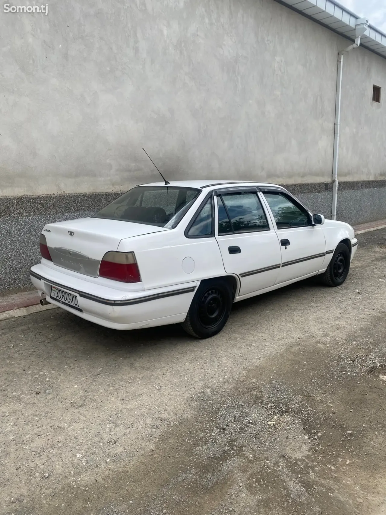 Daewoo Nexia 1997 · 1.6 MT