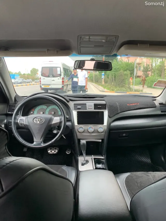 Toyota Camry 2010 · 2.5 AT