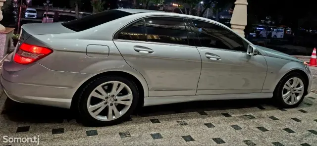 Mercedes-Benz C class 2010 · 2.0 AT