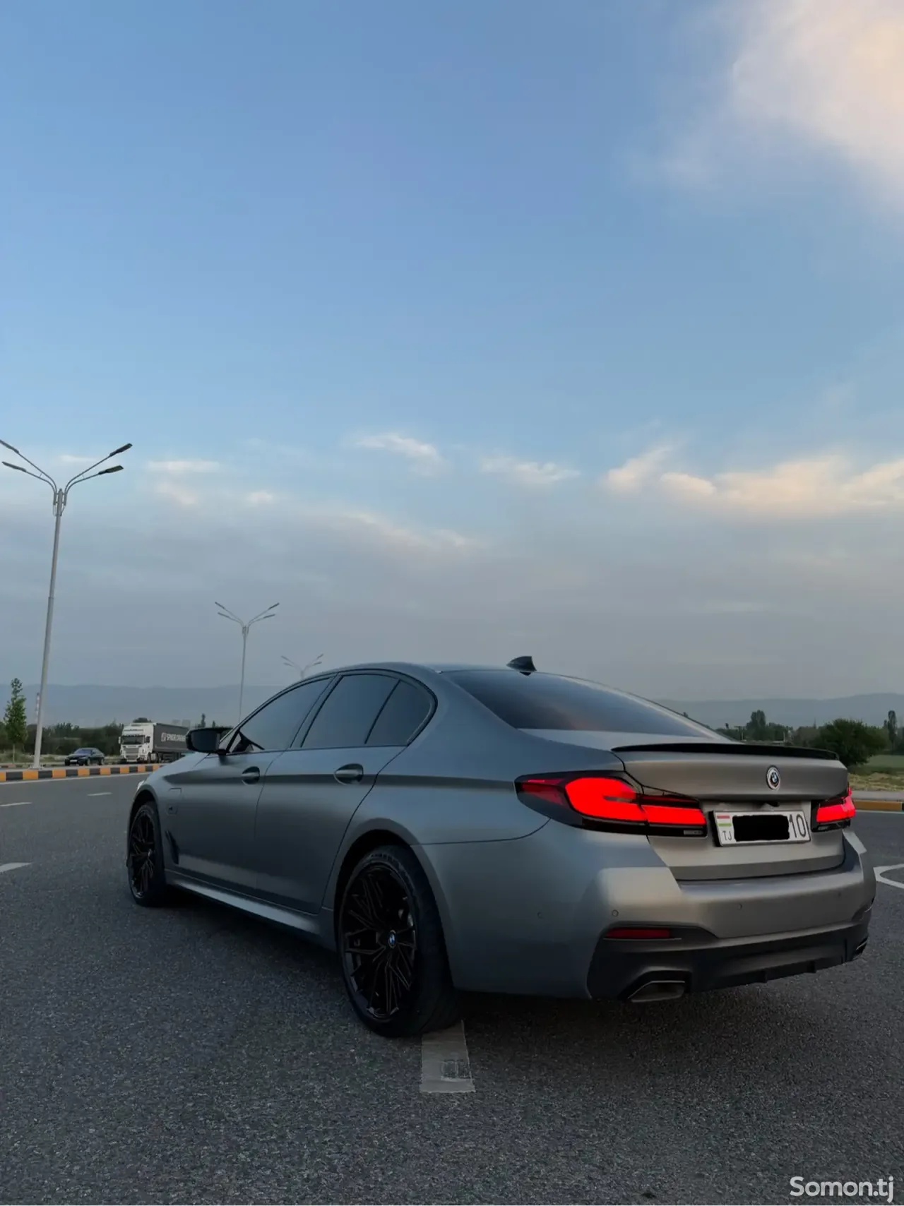BMW 5 series 2023 · 2.0 AT
