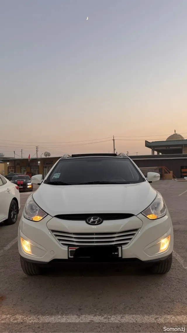 Hyundai Tucson 2011 · 2.0 AT