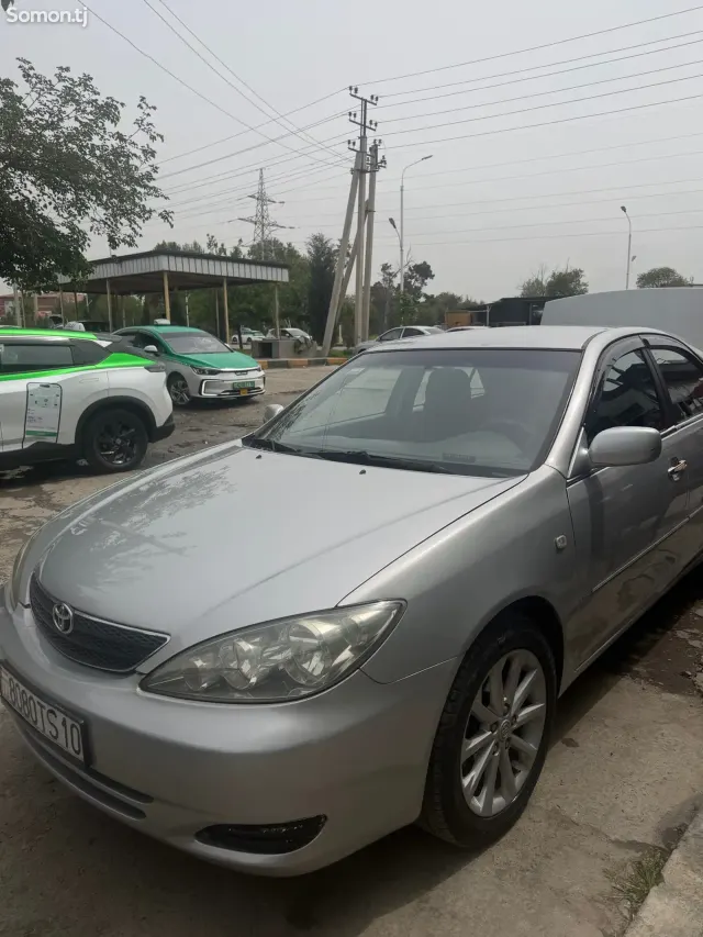 Toyota Camry 2006 · 2.4 AT