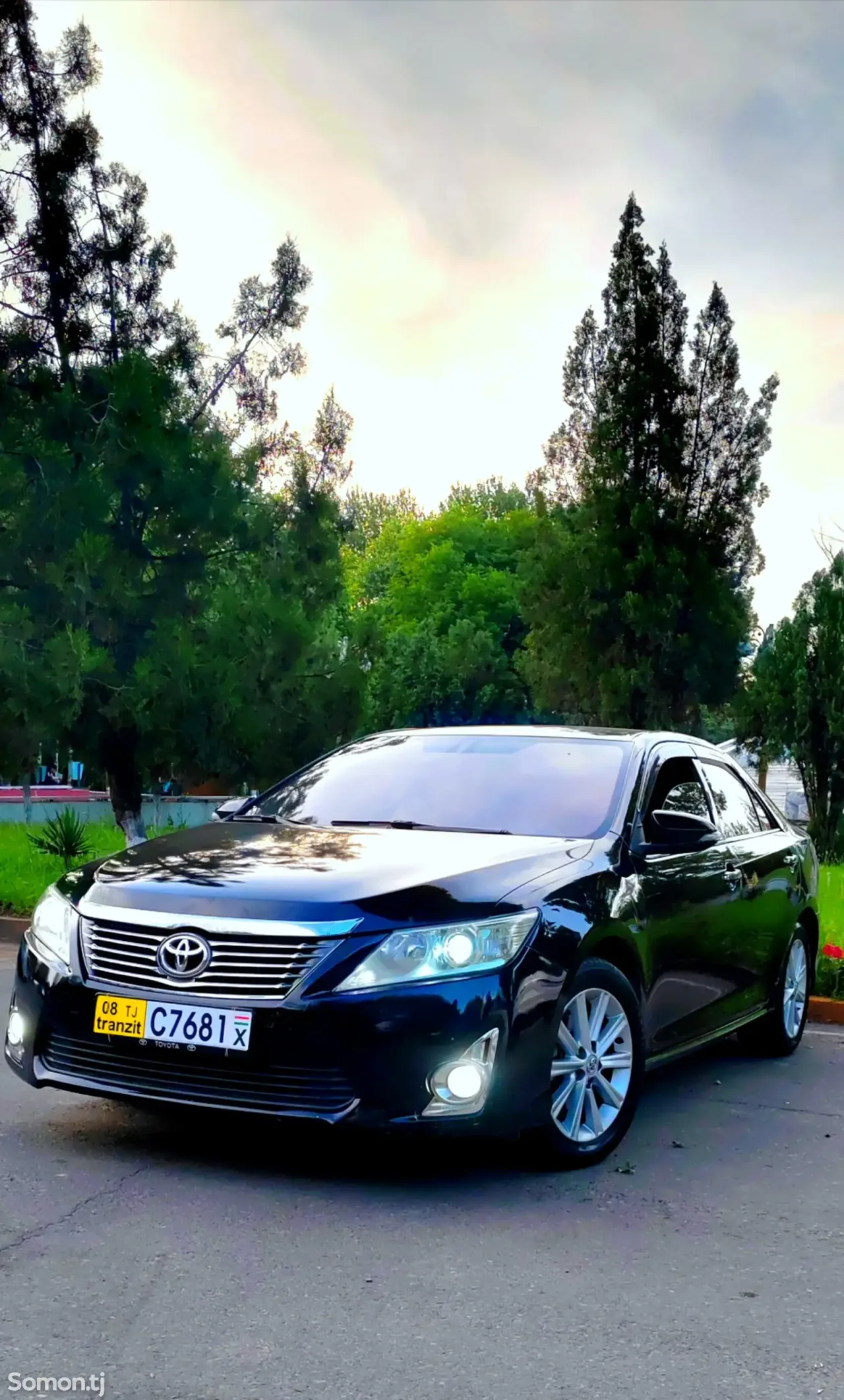 Toyota Camry 2013 · 2.5 AT