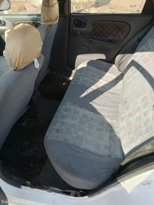 Daewoo Lanos 1998 · 1.6 MT