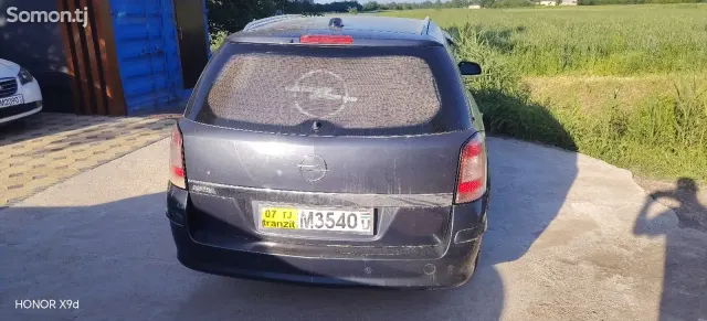 Opel Astra H 2008 · 1.8 MT
