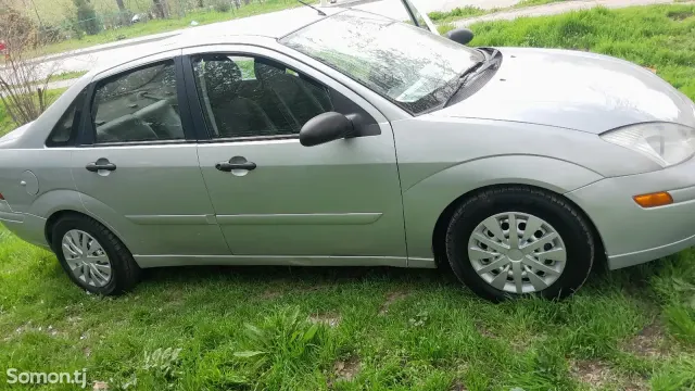 Ford Focus 2001 · 1.9 AT