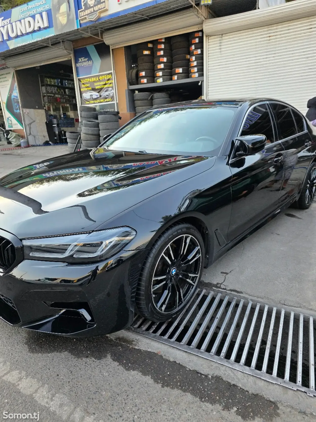 BMW 5 series 2019 · 2.0 AT