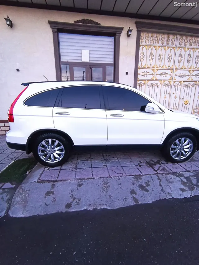 Honda CR-V 2011 · 2.4 AT