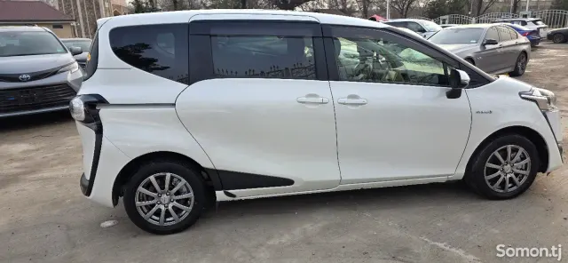 Toyota Sienta 2016 · 1.5 CVT