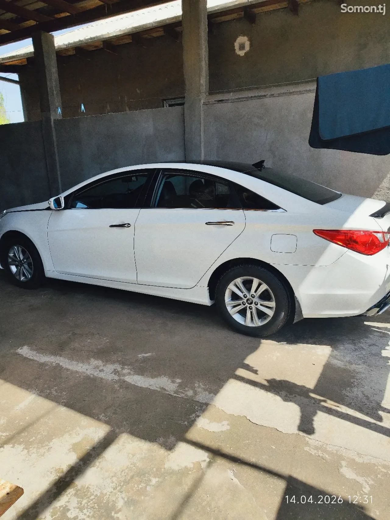 Hyundai Sonata 2013 · 2.0 AT