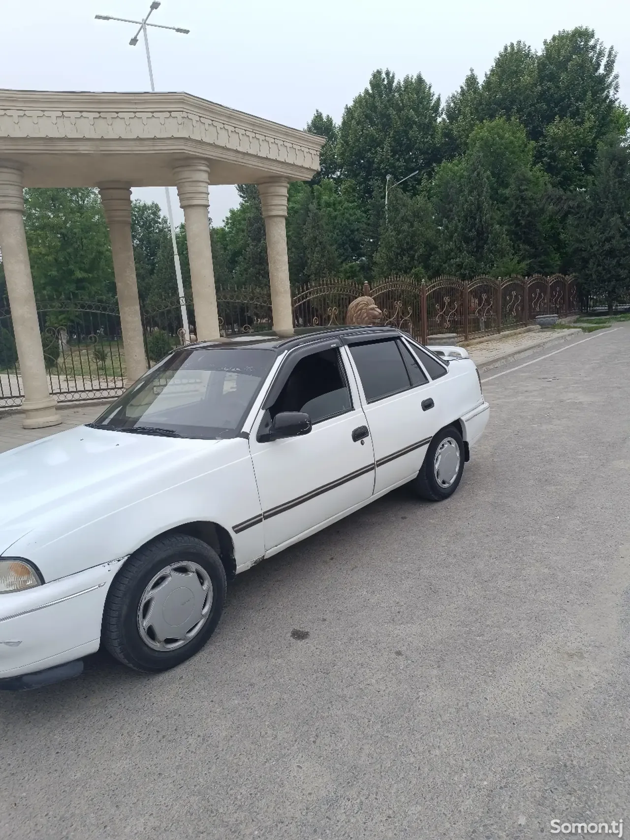 Daewoo Nexia 1994 · 1.6 MT