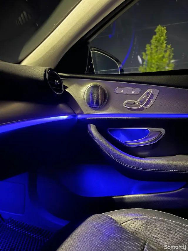 Mercedes-Benz E class 2016 · 2.0 AT