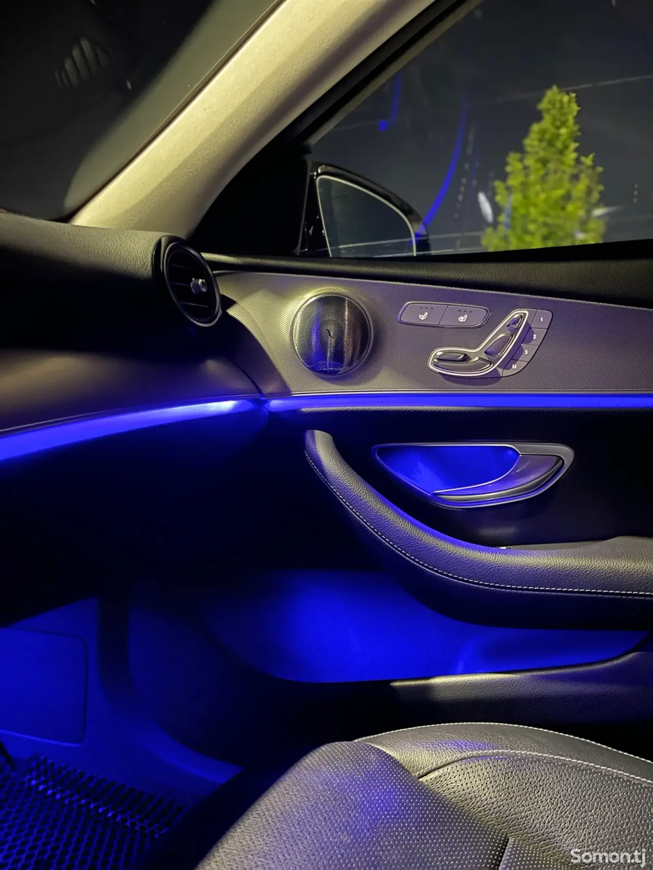 Mercedes-Benz E class 2016 · 2.0 AT