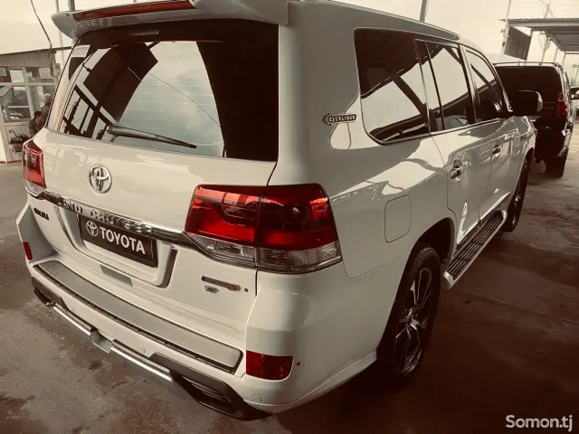 Toyota Land Cruiser 2010 · 4.0 AT